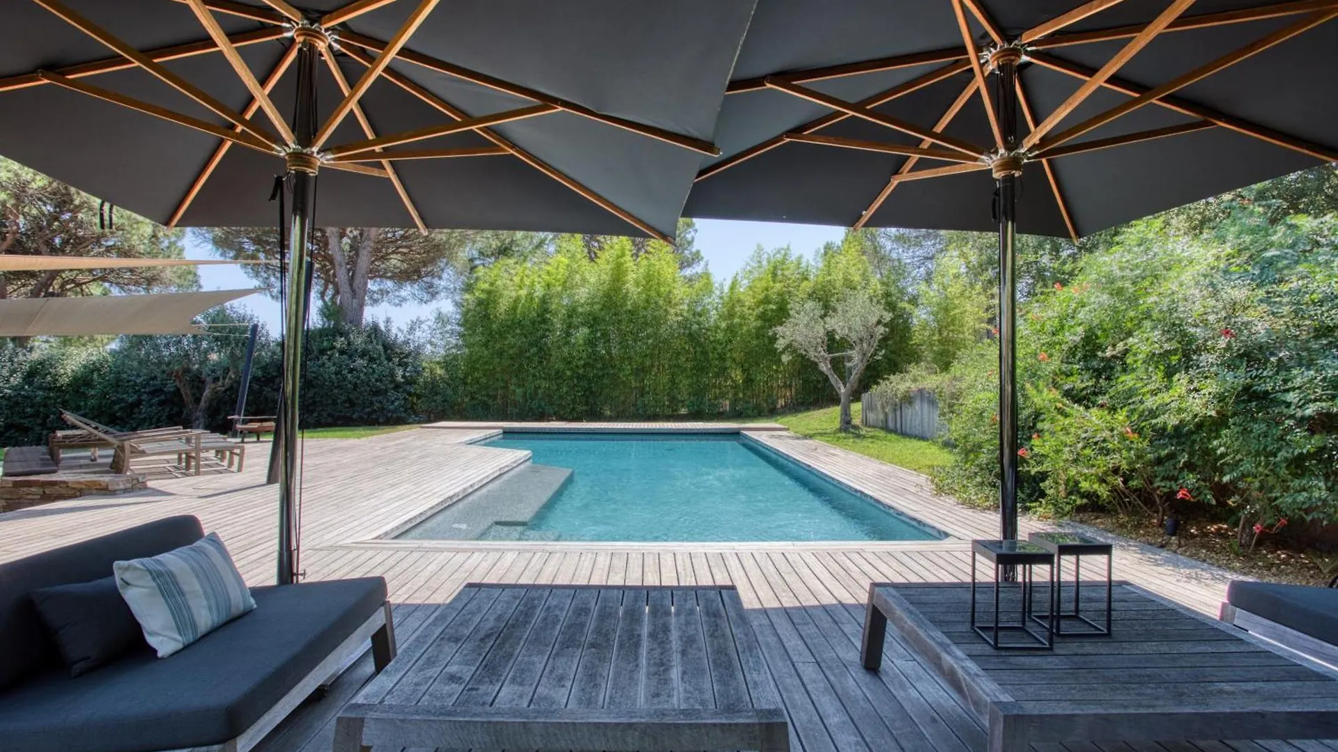 Villa Deluxe Piscine Privative 8 Couchages Saint-Raphaël