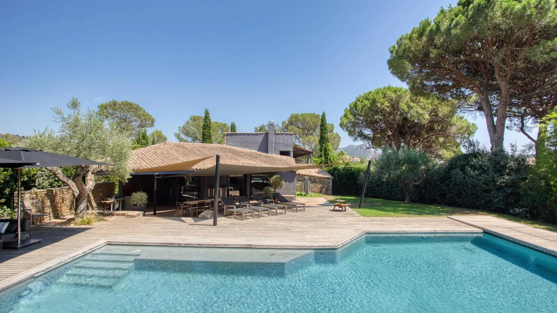 Villa Deluxe Piscine Privative 8 Couchages Saint-Raphaël